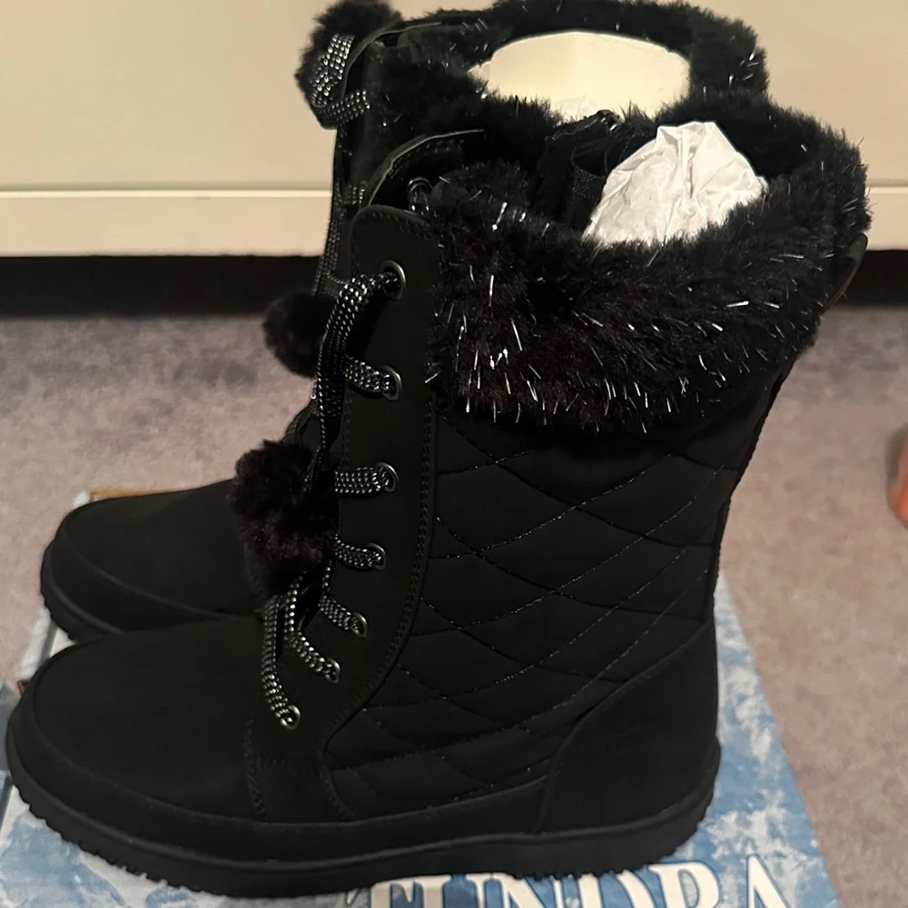 Tundra stylish black